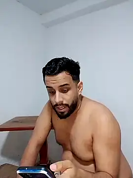 Snapshot of fabulousgirl chatting on 12/05/25, 07:28 fabulousgirl online show from 12/05/25, 07:28