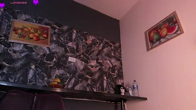 skarlet miller  online show from 07/01/26, 11:23