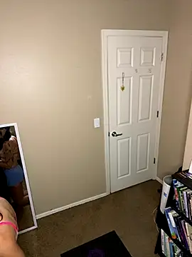 DesertLuxe online show from 10/27/25, 07:18