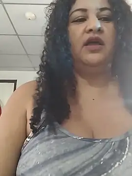 MEYBELLATINA online show from 10/09/25, 08:51