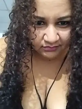 MEYBELLATINA online show from 10/21/25, 08:31