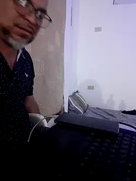 ANTHONYHOTT69 online show from 11/07/25, 10:43