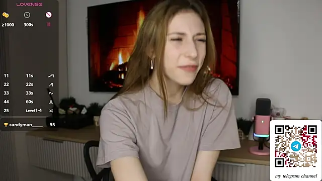 Snapshot of magnificent_Destiny chatting on 12/21/25, 01:51 magnificent Destiny online show from 12/21/25, 01:51