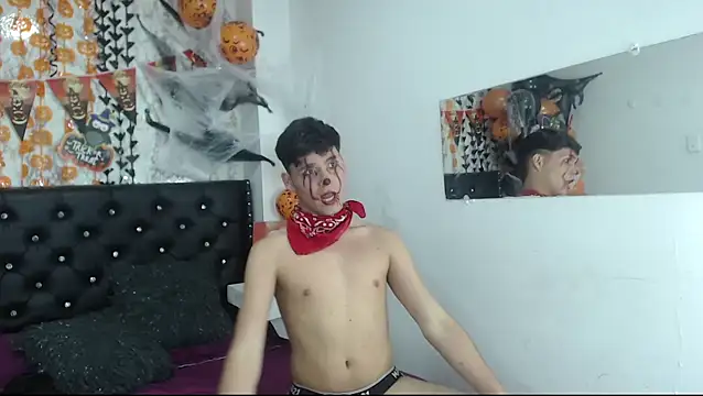 Aaron Foxxx online show from 10/16/25, 10:55