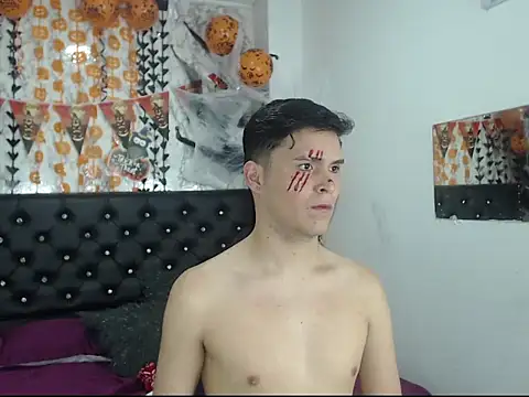 Aaron Foxxx online show from 10/17/25, 09:39