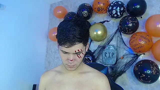 Aaron Foxxx online show from 10/30/25, 01:12