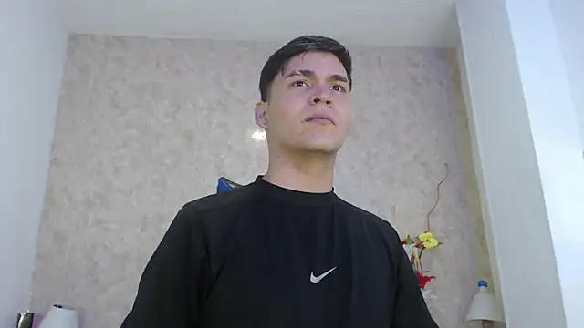 Aaron Foxxx online show from 11/04/25, 12:48