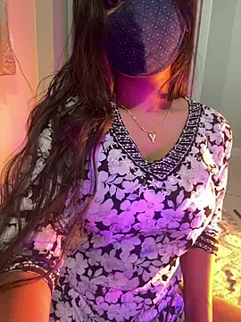 Lisa afreen online show from 12/21/25, 04:36