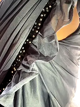 Lisa afreen online show from 12/23/25, 06:22