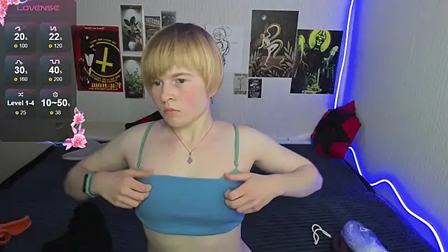 Cattie w  online show from 12/23/25, 01:14