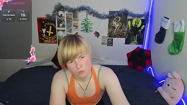 Cattie w  online show from 01/08/26, 01:19