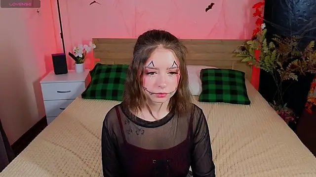  Amelia Shine  online show from 10/16/25, 11:00