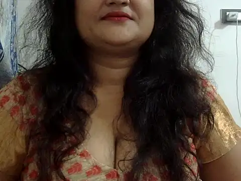 Snapshot of aarohee9 chatting on 11/11/25, 09:42 aarohee9 online show from 11/11/25, 09:42