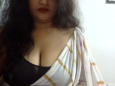 Snapshot of aarohee9 chatting on 12/01/25, 05:12 aarohee9 online show from 12/01/25, 05:12