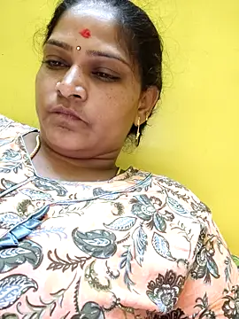 navyasree143 online show from 11/01/25, 02:02