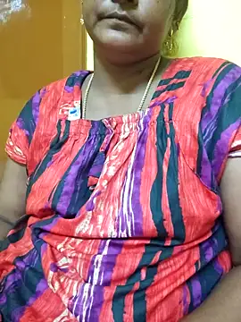 navyasree143 online show from 11/06/25, 05:36