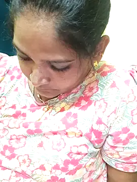 navyasree143 online show from 11/12/25, 02:01