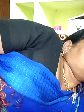 navyasree143 online show from 02/12/26, 04:57