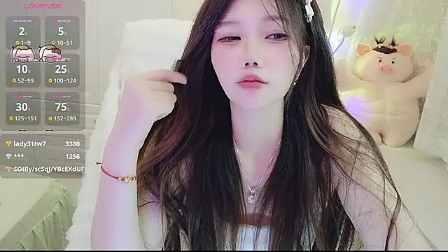 Snapshot of Coco-Di chatting on 07/07/26, 06:47 Coco-Di online show from 07/07/26, 06:47