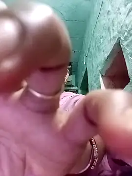 Snapshot of Sapna__wq1 chatting on 10/29/25, 06:20 Sapna wq1 online show from 10/29/25, 06:20