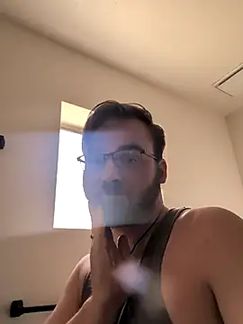 Snapshot of bear8t chatting on 10/01/25, 04:24 bear8t online show from 10/01/25, 04:24