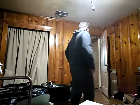 bear8t online show from 04/17/26, 01:08