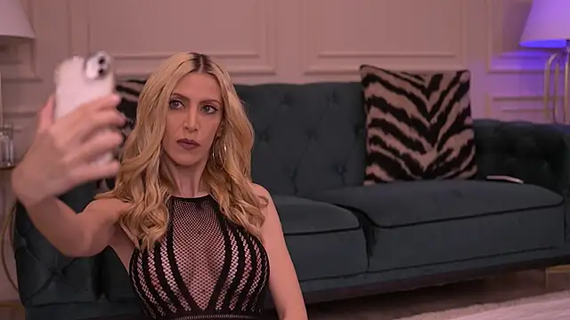 EllaBlake online show from 05/23/26, 05:56