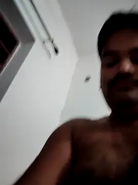 Snapshot of desiyouth94 chatting on 10/07/25, 03:31 desiyouth94 online show from 10/07/25, 03:31