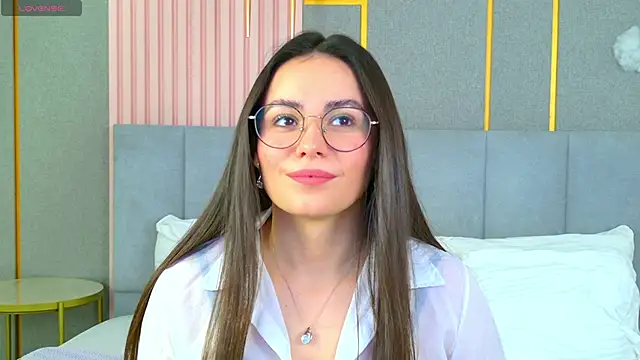 GabiBatista online show from 11/17/25, 05:24