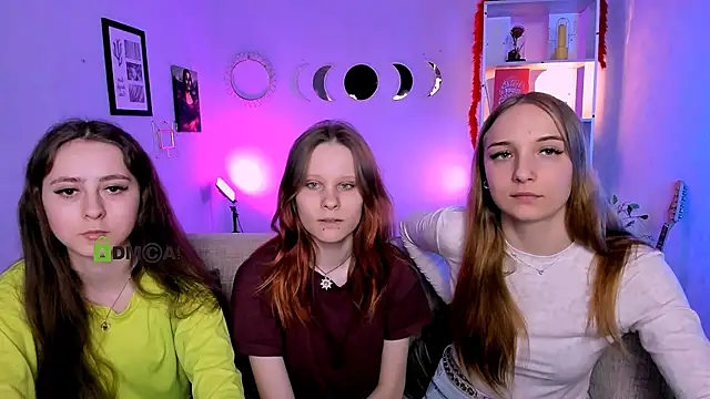 rebecca smile online show from 04/07/26, 12:27