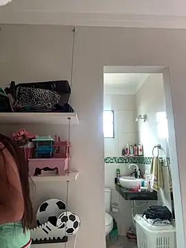 Snapshot of larj021bb chatting on 04/01/26, 12:39 larj021bb online show from 04/01/26, 12:39