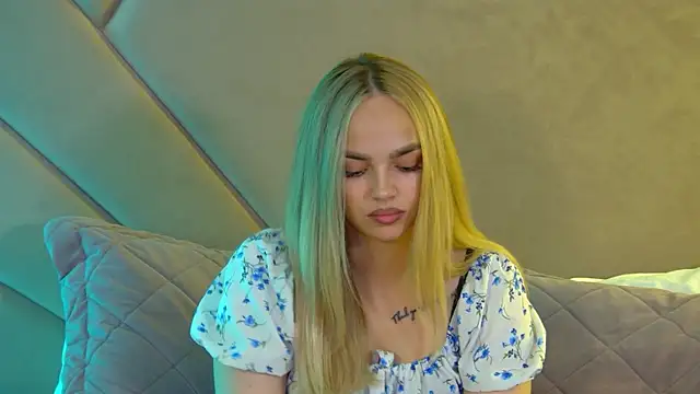 AnitaVenture online show from 07/08/26, 04:17