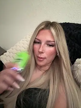 blondeeee online show from 04/08/26, 03:56