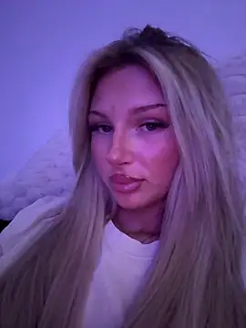 blondeeee online show from 04/27/26, 04:49