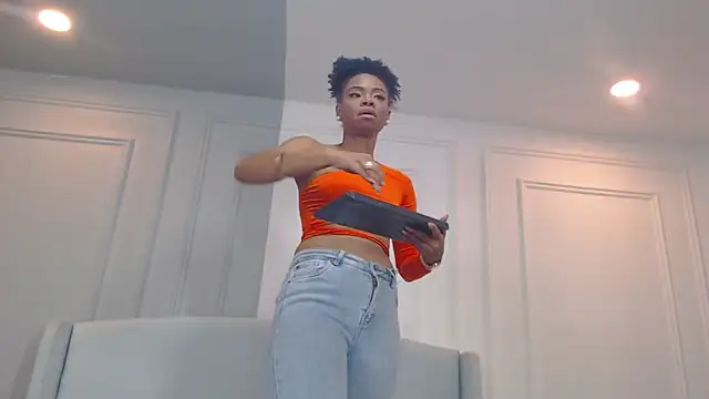 Snapshot of ChantalGarner chatting on 10/14/25, 02:51 ChantalGarner online show from 10/14/25, 02:51