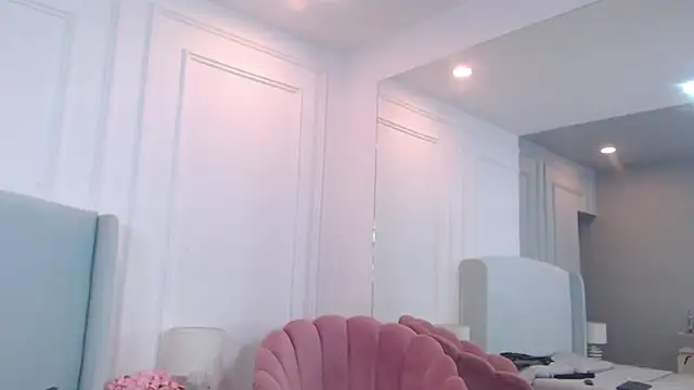 Snapshot of ChantalGarner chatting on 10/24/25, 12:56 ChantalGarner online show from 10/24/25, 12:56