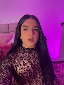 Dania Oconor online show from 11/25/25, 09:37