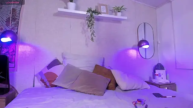 Violeta dh online show from 12/17/25, 12:11