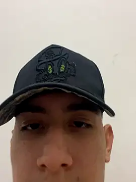 Snapshot of cristyan_arias chatting on 09/29/25, 06:29 cristyan arias online show from 09/29/25, 06:29