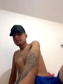 Snapshot of cristyan_arias chatting on 10/07/25, 03:09 cristyan arias online show from 10/07/25, 03:09