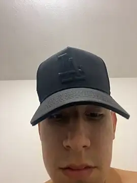 Snapshot of cristyan_arias chatting on 12/01/25, 02:33 cristyan arias online show from 12/01/25, 02:33