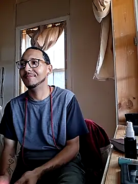 ThrowedWorldWide online show from 11/25/25, 02:06