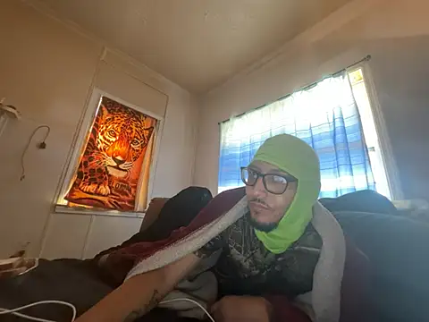 ThrowedWorldWide online show from 01/16/26, 06:34