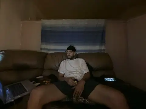 ThrowedWorldWide online show from 04/28/26, 02:44