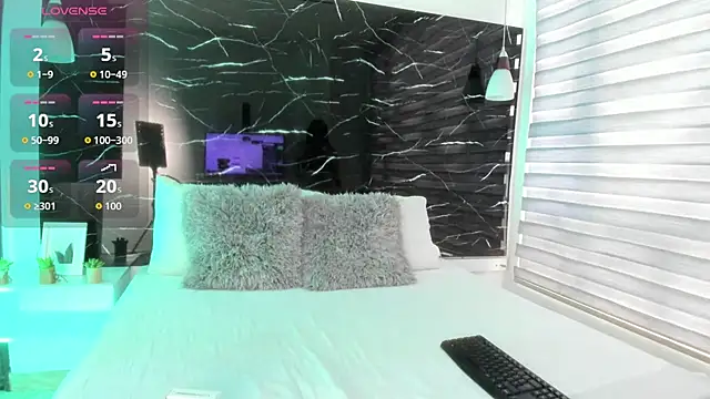 ZOE LE online show from 11/06/25, 11:44