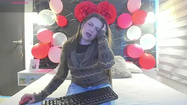 ZOE LE online show from 02/21/26, 11:44