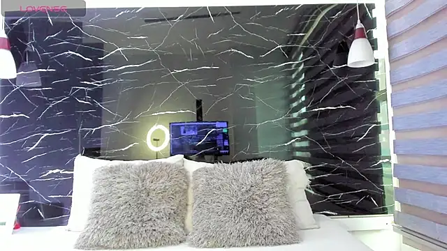 ZOE LE online show from 03/24/26, 11:59