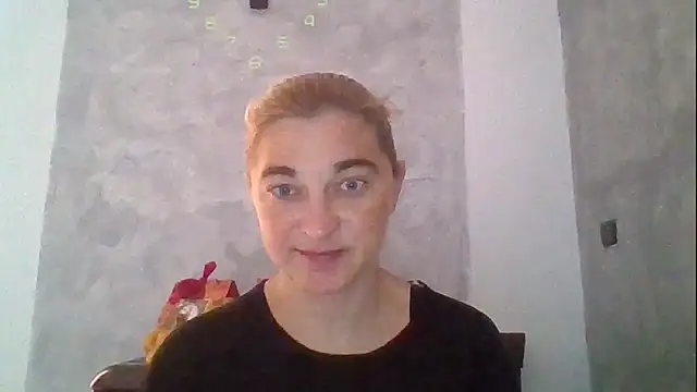 Snapshot of GoldenAngelMilf chatting on 12/19/25, 11:06 GoldenAngelMilf online show from 12/19/25, 11:06