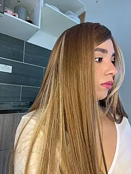 Capricho 01 online show from 03/18/26, 06:00