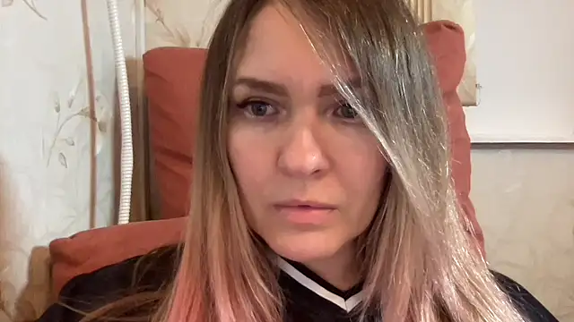 Snapshot of Milysoren chatting on 02/27/26, 04:40 Milysoren online show from 02/27/26, 04:40